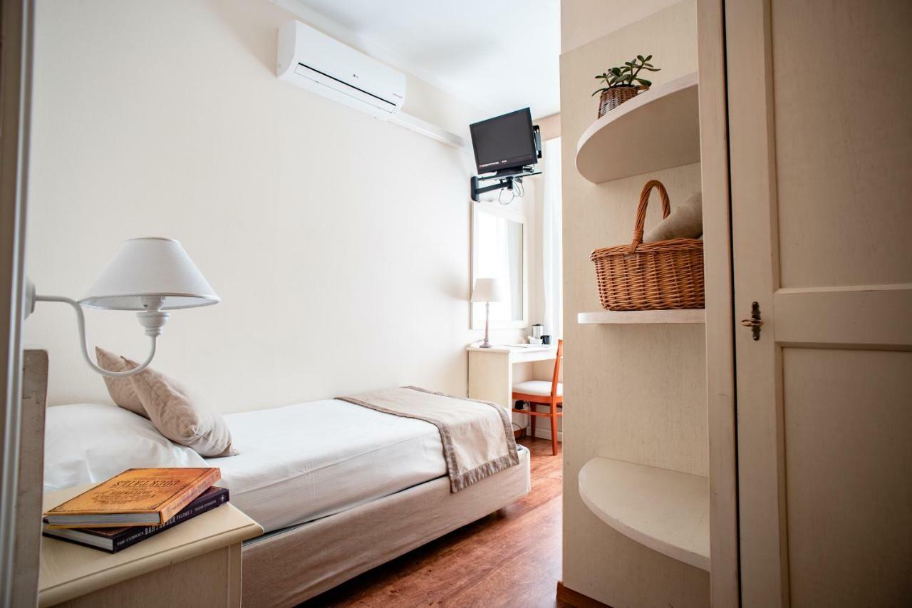 לצנו Hotel Villa Aurora מראה חיצוני תמונה